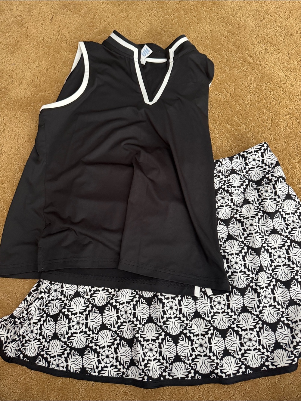 🔴Sigrid Olsen Black & White Floral Circle Skirt and top